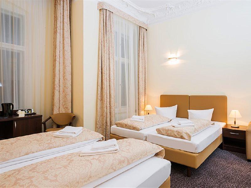 Upper Kurfuerstendamm Отель Берлин